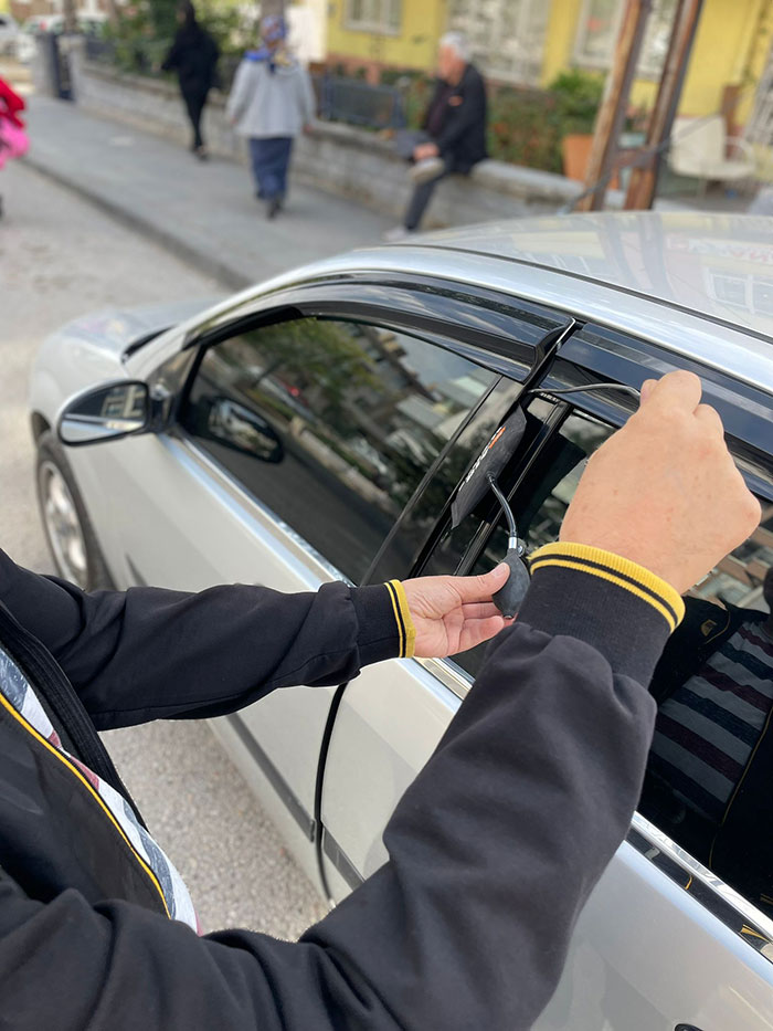 Altınekin Oto Kilitçisi